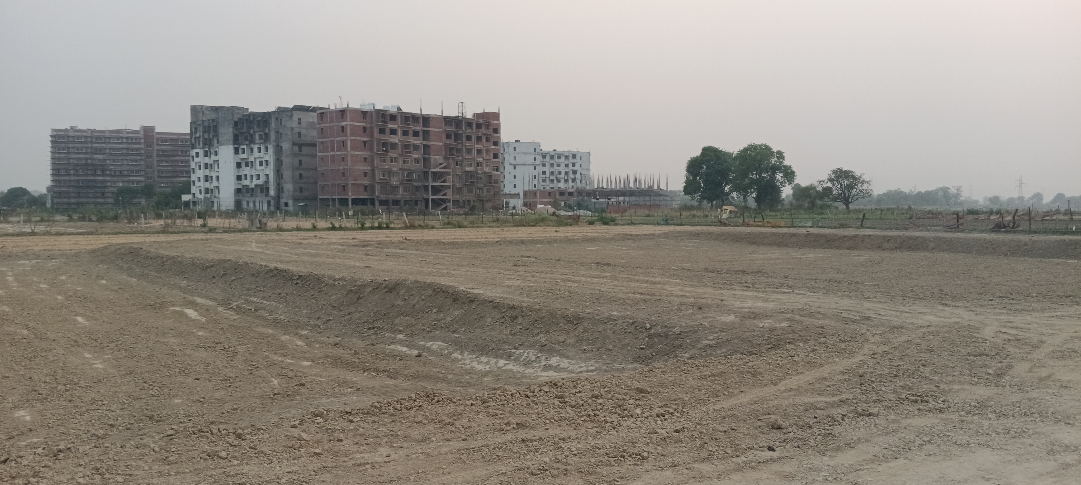 Plot For Sale in Ramswaroop University 