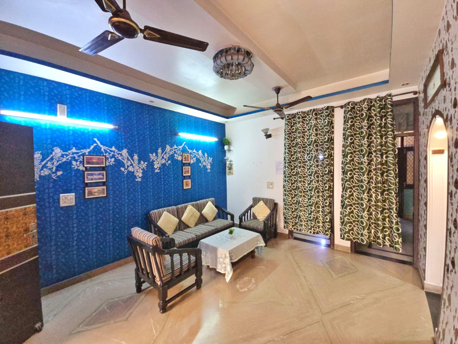 2 BHK Builder Floor For Rent in Niti Khand II