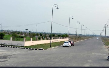 Plot For Sale in Sector 21