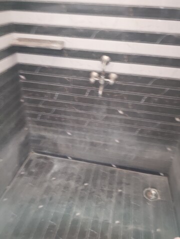 Attached Bathroom in 2 BHK Apartment at Kalyanpur West – for Rent