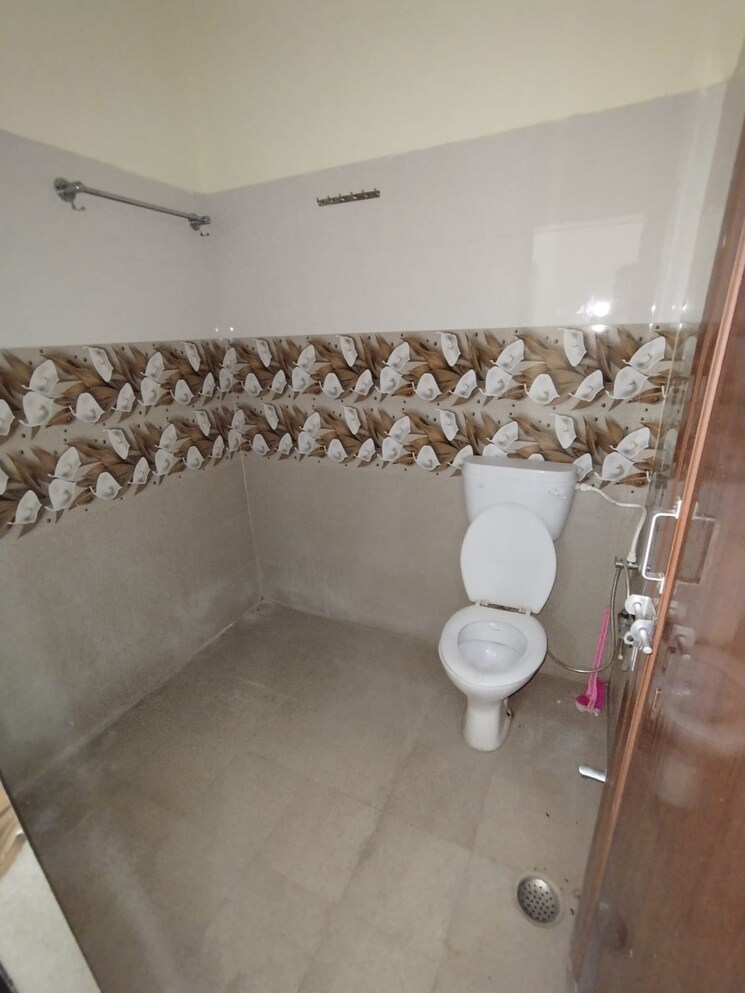 Bathroom, kalyanpur east 2 Bedroom 1100 Sq.Ft. Independent House In Kalyanpur East Lucknow 8786106