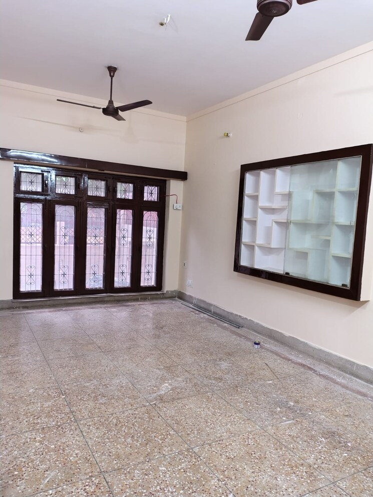Room, kalyanpur east 3 Bedroom 1600 Sq.Ft. Independent House In Kalyanpur East Lucknow 8786114