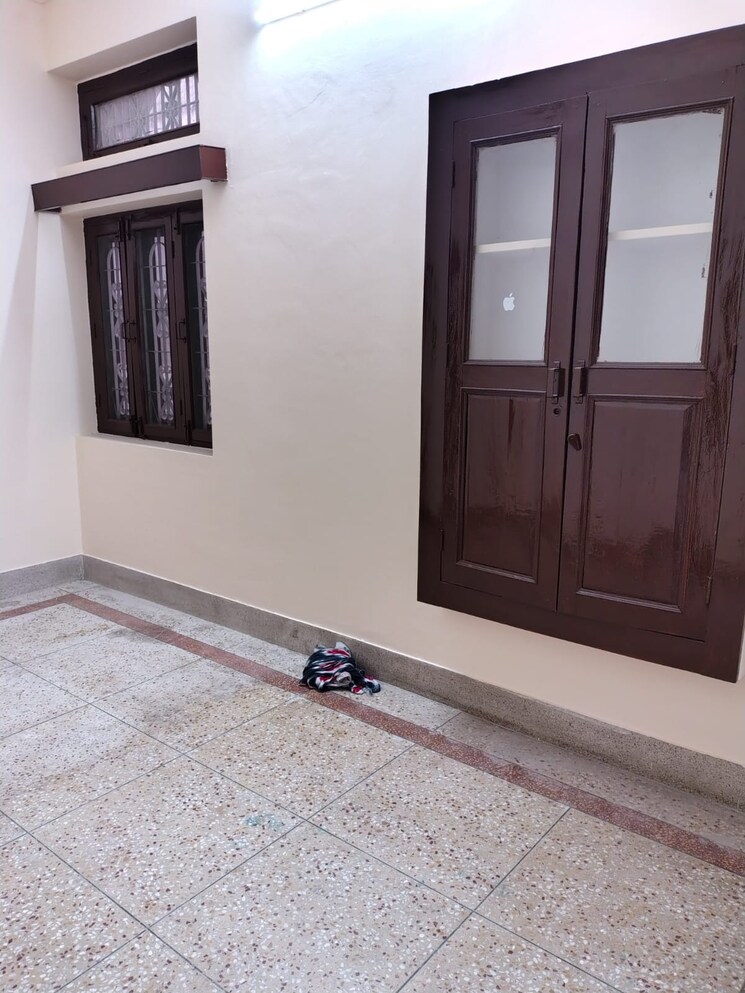 Room, kalyanpur east 3 Bedroom 1600 Sq.Ft. Independent House In Kalyanpur East Lucknow 8786114