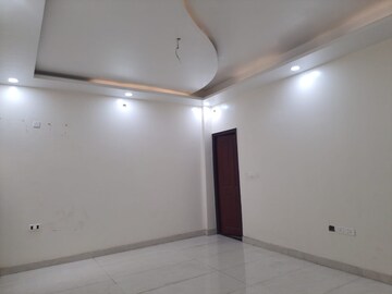 Room in 2 BHK Independent House at Gomti Nagar – for Rent