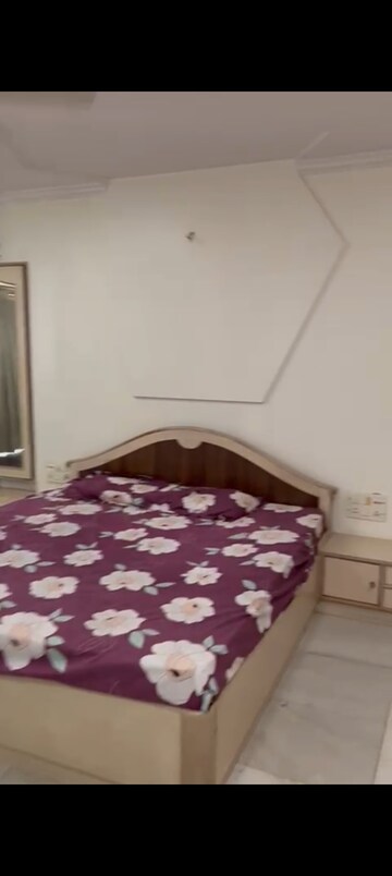 Bedroom in 3 BHK Apartment at Monisha Tower, Andheri West – for Rent