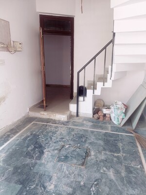 Room in 3 BHK Independent House at Kursi Road – for Sale
