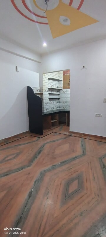 3.5 BHK Apartment For Rent in Kursi Road
