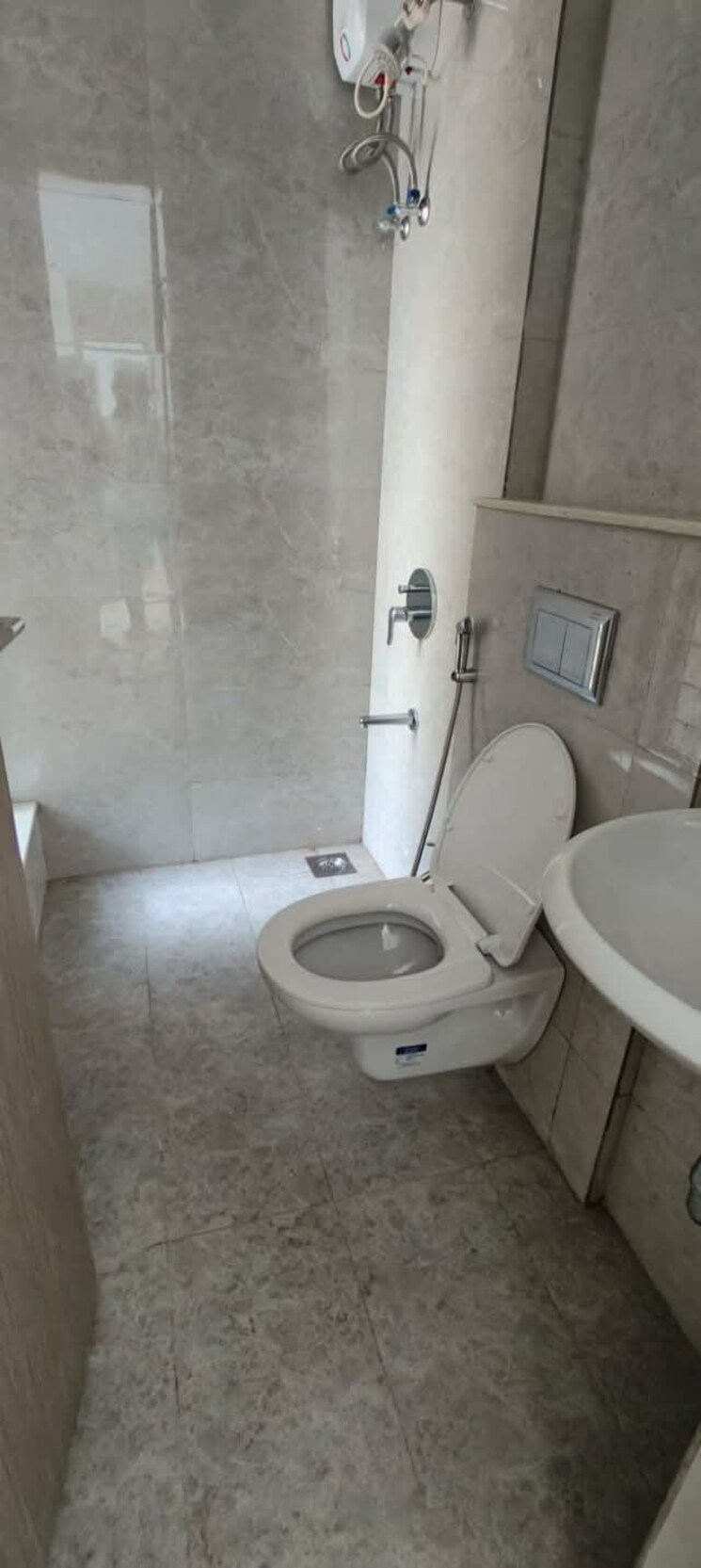 Bathroom, andheri east Pg For Boys In Andheri East 8786160
