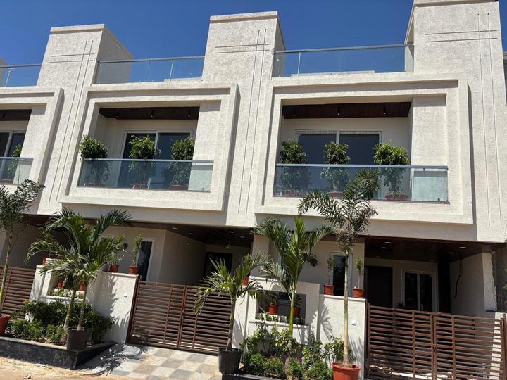 4 BHK Villa For Sale in RWA BA Block Ashok Vihar