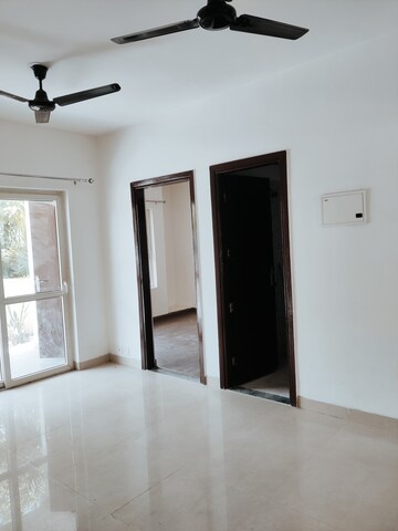 Room in 3 BHK Apartment at BPTP Park Elite Floor II, Sector 75 – for Rent