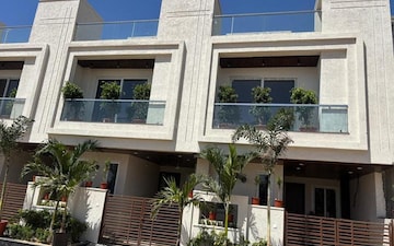3.5 BHK Villa For Sale in Sarita Vihar Pocket-J RWA, Sarita Vihar