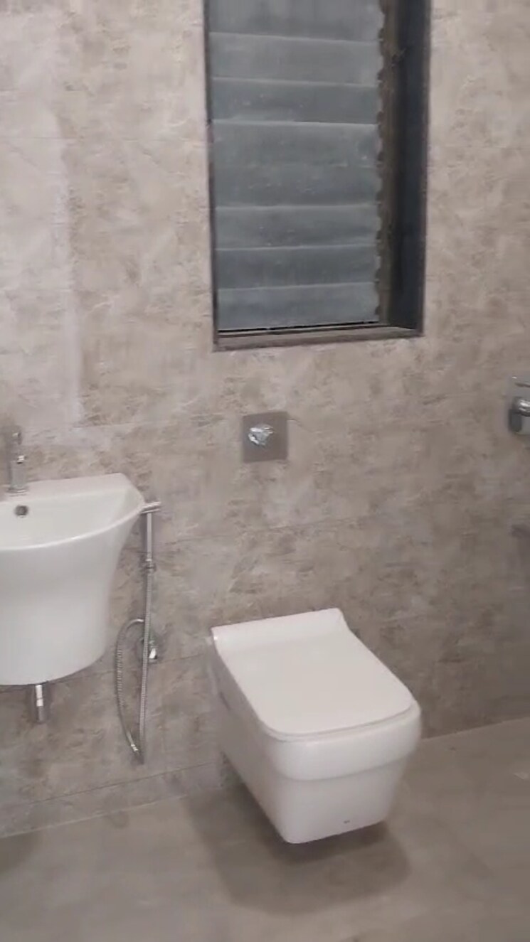 Bathroom, mermit-tower 2 Bedroom 1170 Sq.Ft. Apartment In Lower Parel Mumbai 8786212