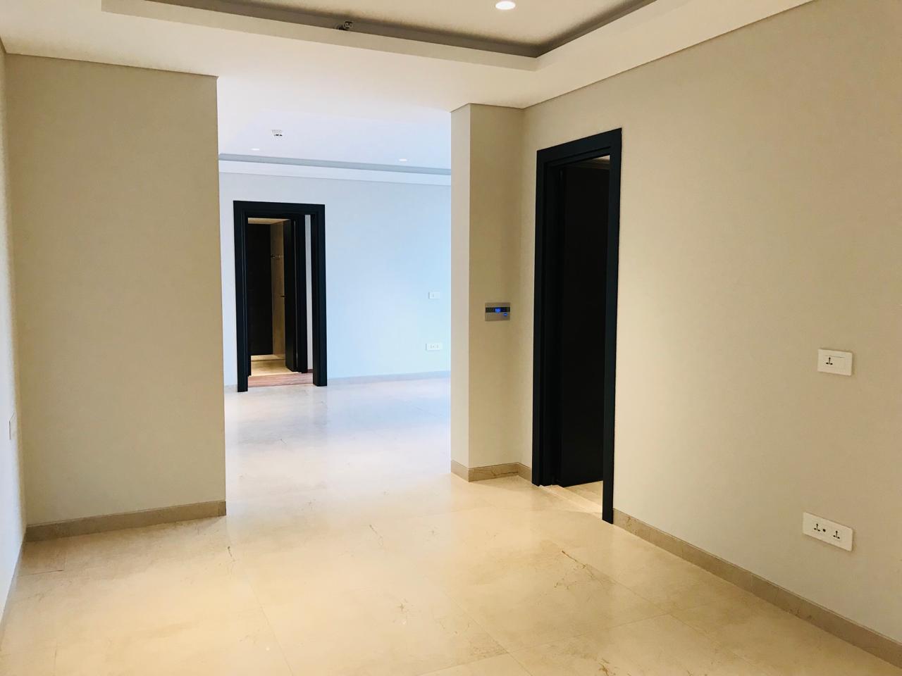 2.5 BHK + Extra Room 1750 Sq.Ft. Apartment in Oxford Village Condominium