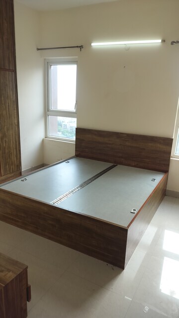 Room in 3 BHK Apartment at Adani M2K Oyster Grande, Sector 102 – for Rent