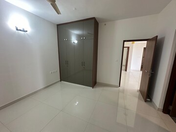 Room in 3 BHK Apartment at Prestige Tranquil, Kokapet – for Rent