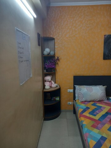 Furnished Amenities in 2 BHK Apartment at Omaxe Heights, Sector 86 – for Rent