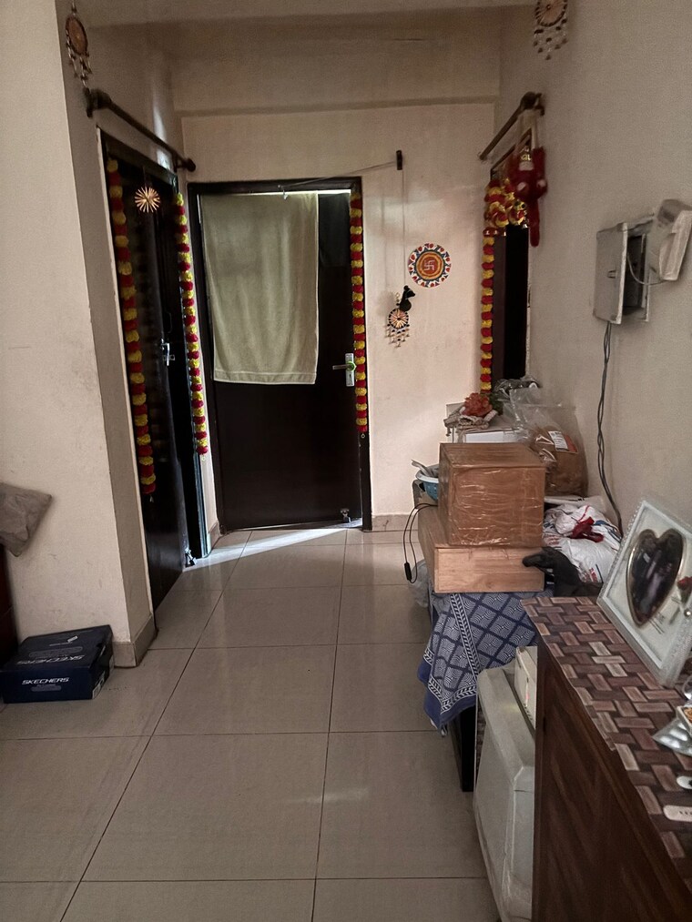 Living Room, amrapali-empire 2 Bedroom 726 Sq.Ft. Apartment In Sain Vihar Ghaziabad 8786278