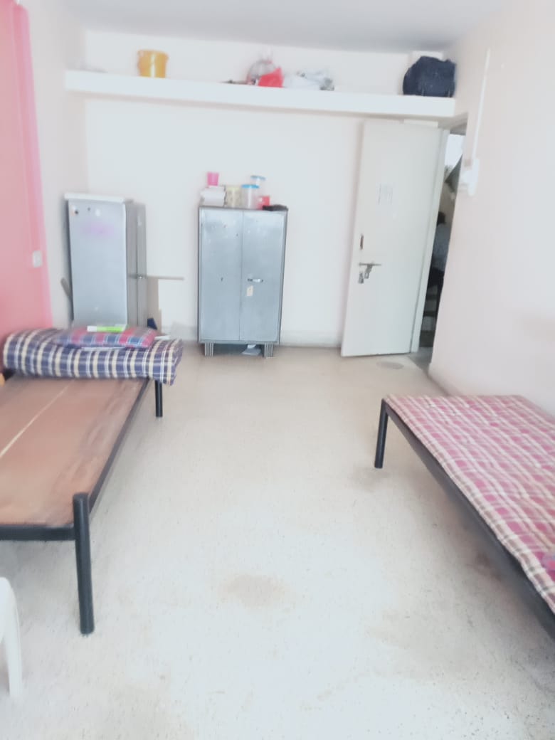 1 RkApartment For Rent in Kumar Mahatma Society