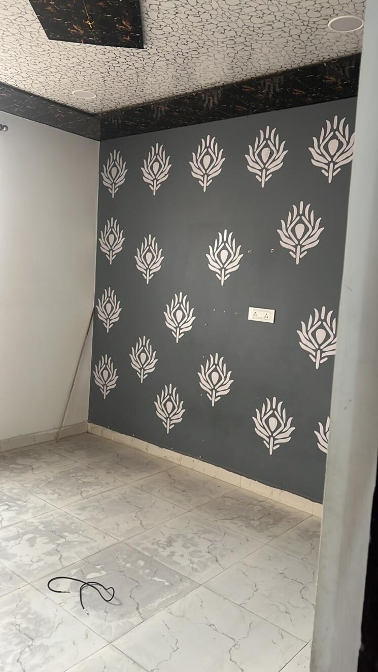 Room, burari 2 Bedroom 75 Sq.Yd. Builder Floor In Burari Delhi 8786323