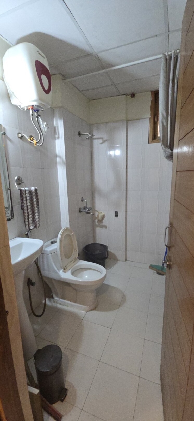 Bathroom, rps-savana 3.5 Bedroom 1862 Sq.Ft. Apartment In Sector 88 Faridabad 8786304