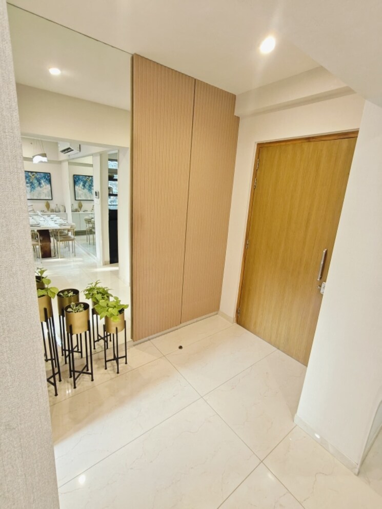 Room, rustomjee-azziano-wing-d 2 Bedroom 750 Sq.Ft. Apartment In Thane West Thane 8786320