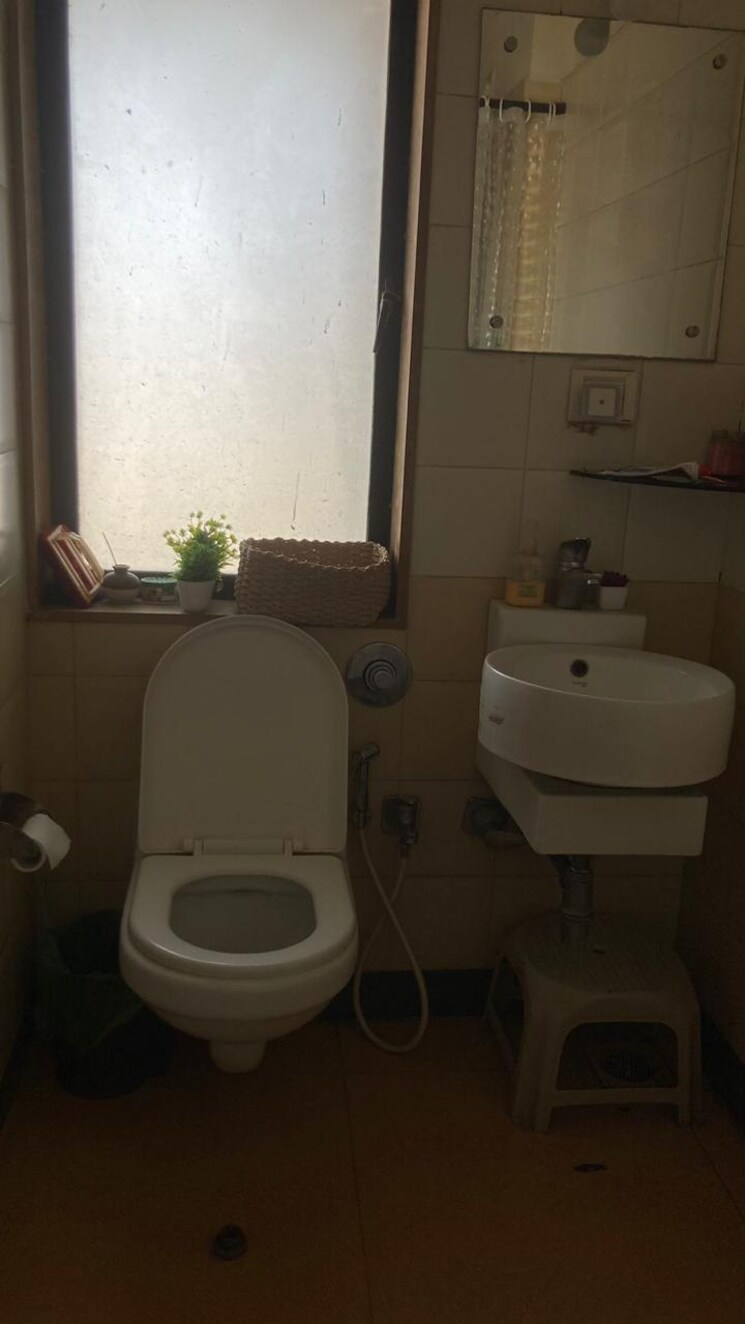 Master Bedroom, ashish-swapnalok-towers 3 Bedroom 1500 Sq.Ft. Apartment In Goregaon East Mumbai 8786340