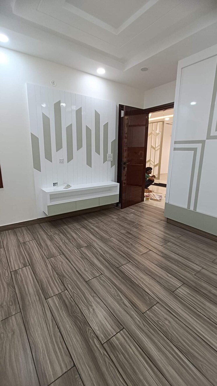 Room, burari 3 Bedroom 140 Sq.Yd. Builder Floor In Burari Delhi 8786341