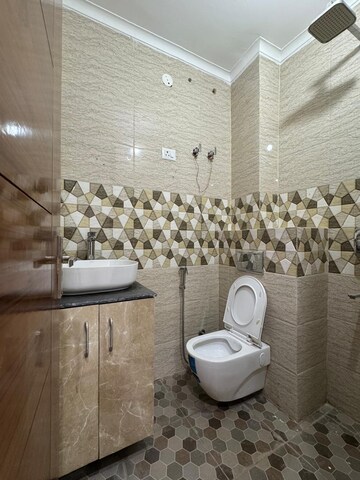 Bathroom in 3 BHK Builder Floor at Palam Vihar – for Sale