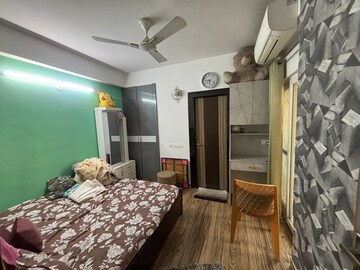 Bedroom in 3 BHK Builder Floor at Dlf Ankur Vihar – for Rent