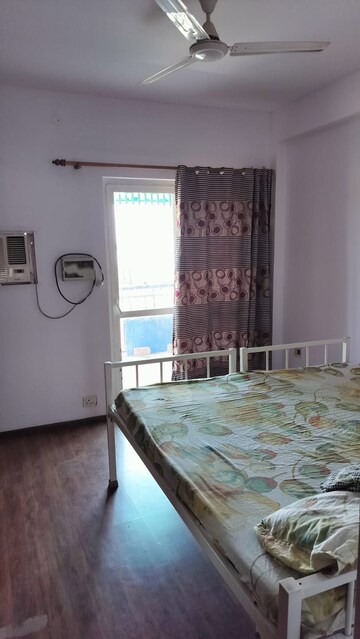 Bedroom in 4 BHK Apartment at Sector 84 – for Rent