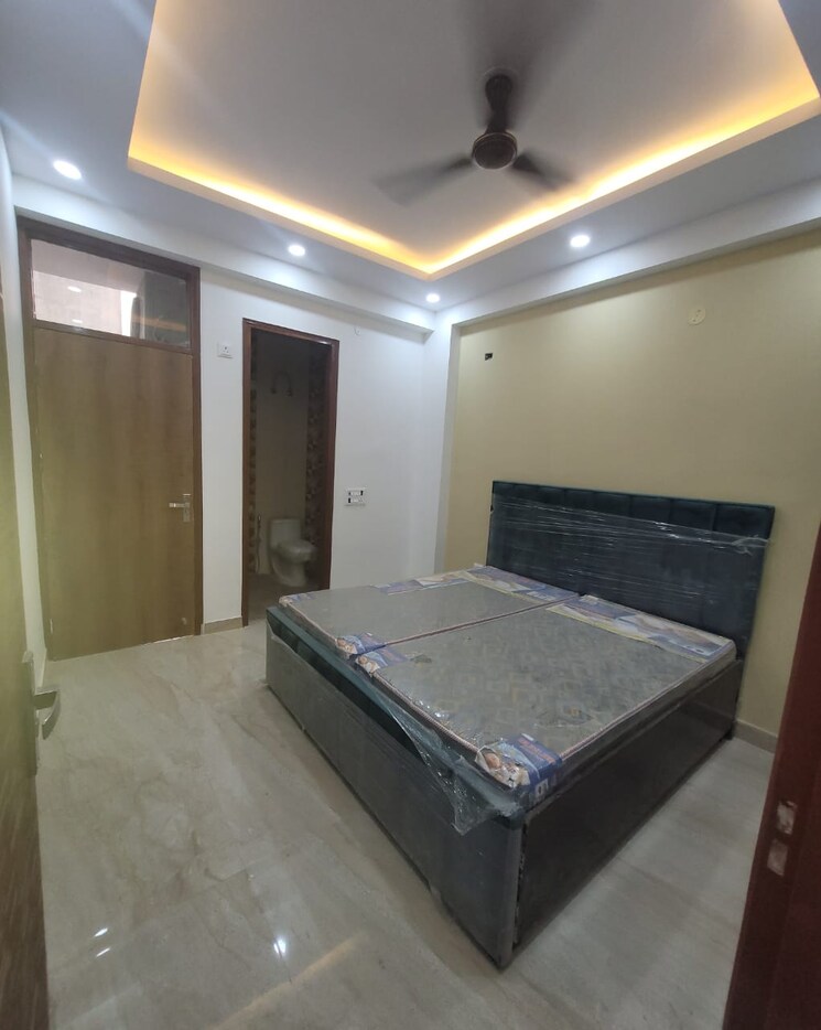 Bedroom, new palam vihar phase 3 6 Bedroom 151 Sq.Yd. Independent House In New Palam Vihar Phase 3 Gurgaon 8786388