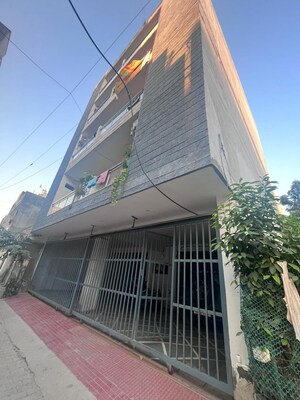 6 BHK Independent House – Exterior View View at New Palam Vihar Phase 3 - for Sale