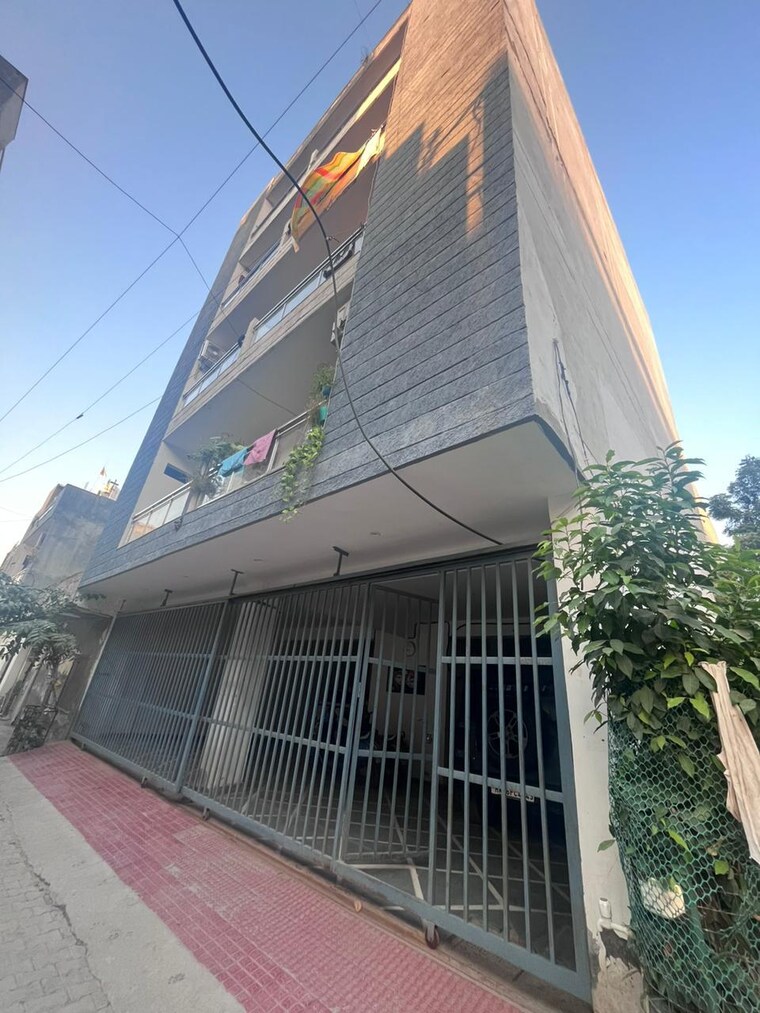 Exterior View, new palam vihar phase 3 6 Bedroom 151 Sq.Yd. Independent House In New Palam Vihar Phase 3 Gurgaon 8786388