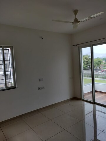 Room in 1 BHK Apartment at Kolte Patil Life Republic, Hinjewadi – for Rent