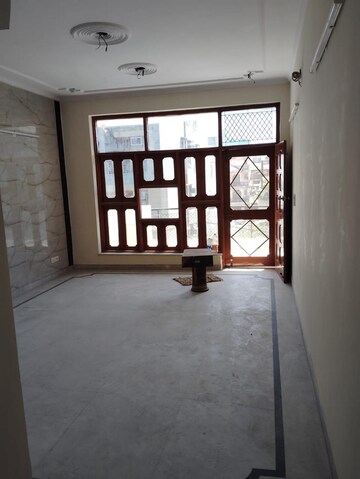 3 BHK Builder Floor For Rent in Vikas Puri