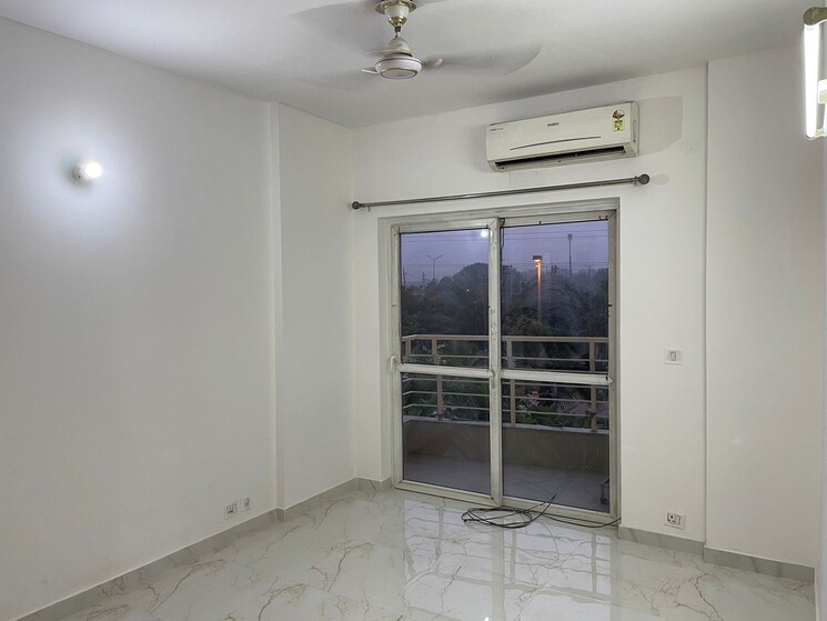 Room, bptp-the-resort 2 Bedroom 1420 Sq.Ft. Apartment In Sector 75 Faridabad 8786430