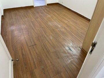 Furnished Amenities in 2 BHK Apartment at BPTP The Resort, Sector 75 – for Rent
