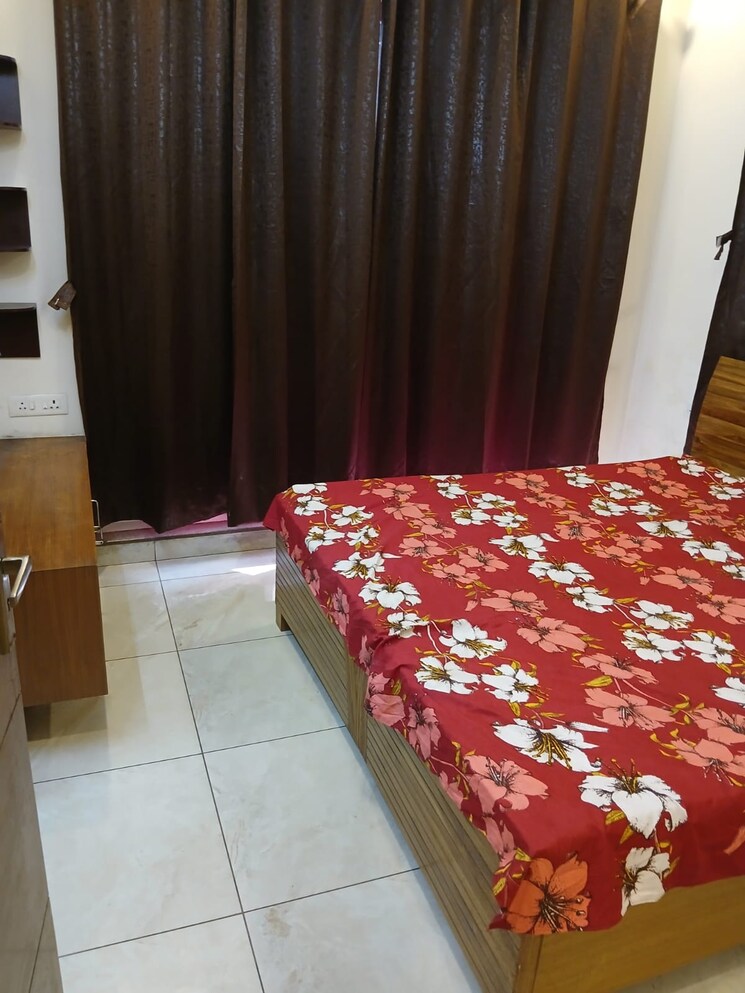 Bedroom, sector 22 2 Bedroom 3300 Sq.Ft. Builder Floor In Sector 22 Chandigarh 8786437
