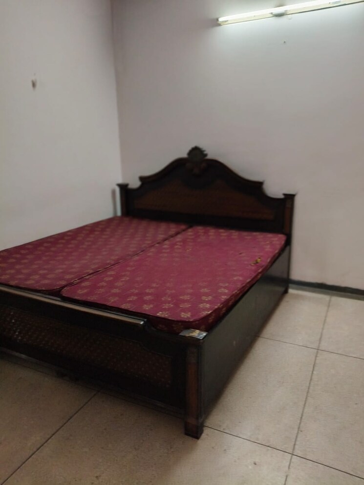 Bedroom, gupta-awas 3 Bedroom 2200 Sq.Ft. Builder Floor In Sector 43 Gurgaon 8786434