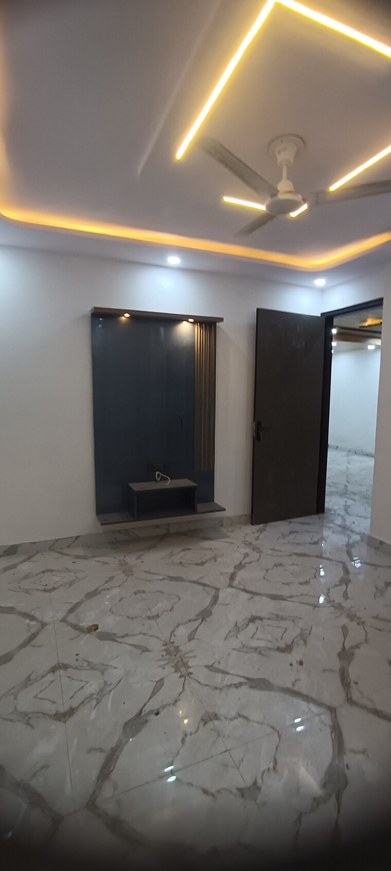 Room, meenakshi garden 3.5 Bedroom 1500 Sq.Ft. Builder Floor In Meenakshi Garden Delhi 8786473