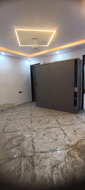 3.5 BHK Builder Floor For Sale in Meenakshi Garden