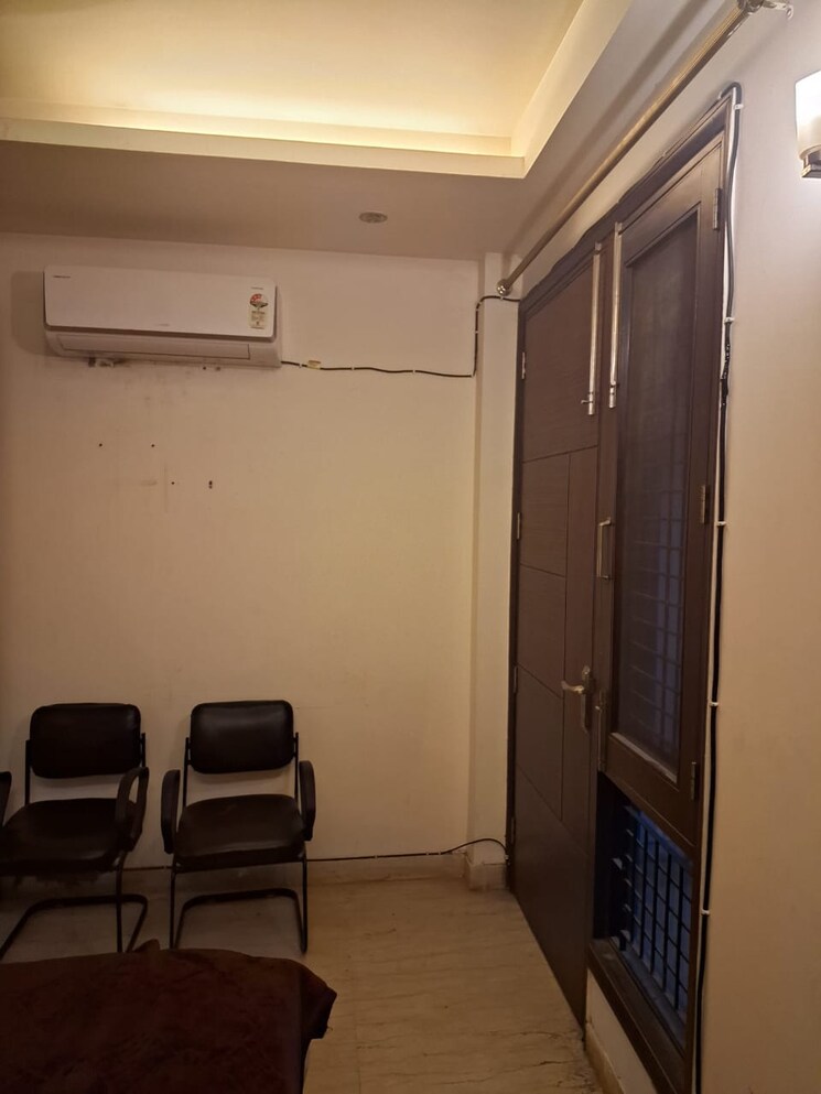 Master Bedroom, lajpat nagar ii 2 Bedroom 150 Sq.Yd. Builder Floor In Lajpat Nagar ii Delhi 8786471