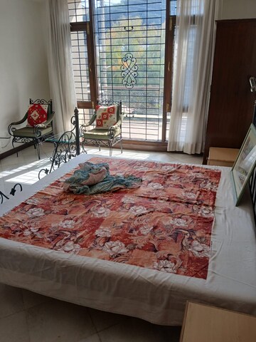 Bedroom in 2 BHK Builder Floor at Sector 8 – for Rent