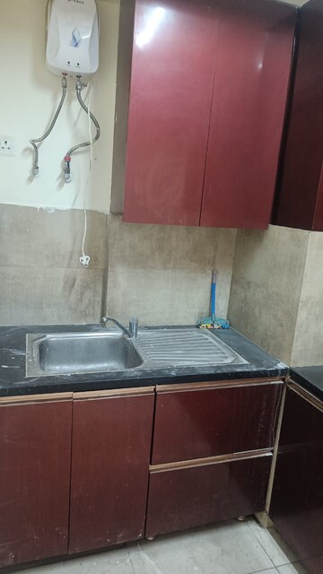 Furnished Amenities in 2 BHK Apartment at BPTP Spacio, Sector 37d – for Rent