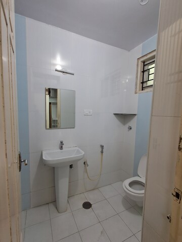 Master Bedroom in 3 BHK Builder Floor at Btm Layout Stage 2 – for Rent
