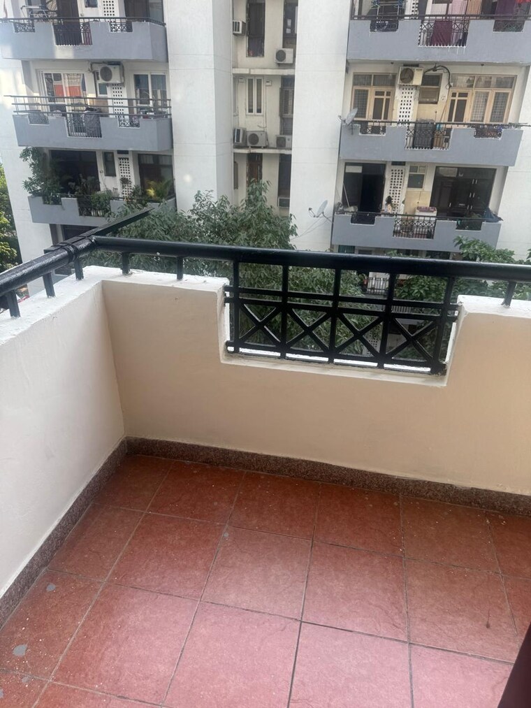 Balcony, cghs-hewo-apartments 3 Bedroom 1430 Sq.Ft. Apartment In Sector 56 Gurgaon 8786489