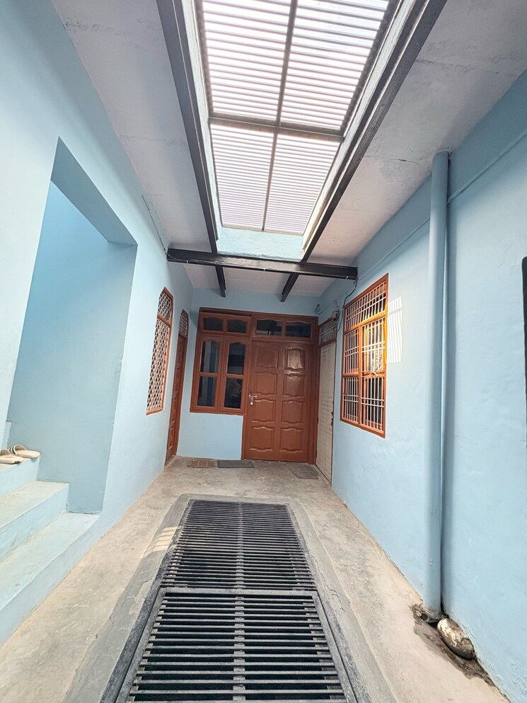 Exterior View, grain market palwal 6+ Bedroom 200 Sq.Yd. Independent House In Grain Market Palwal Palwal 8786445