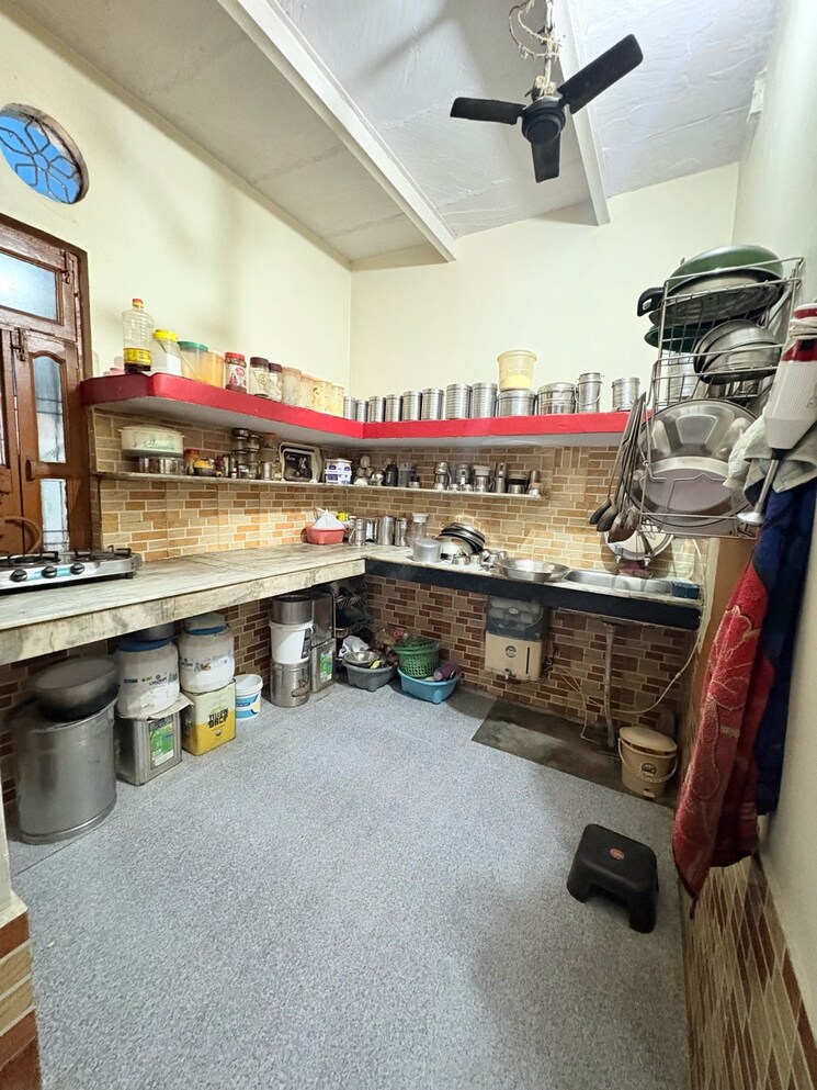 Kitchen, grain market palwal 6+ Bedroom 200 Sq.Yd. Independent House In Grain Market Palwal Palwal 8786445