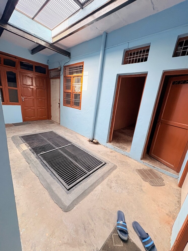 Other, grain market palwal 6+ Bedroom 200 Sq.Yd. Independent House In Grain Market Palwal Palwal 8786445