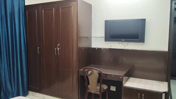 Furnished Amenities in 1 RK Builder Floor at RBC II, Sushant Lok I – for Rent